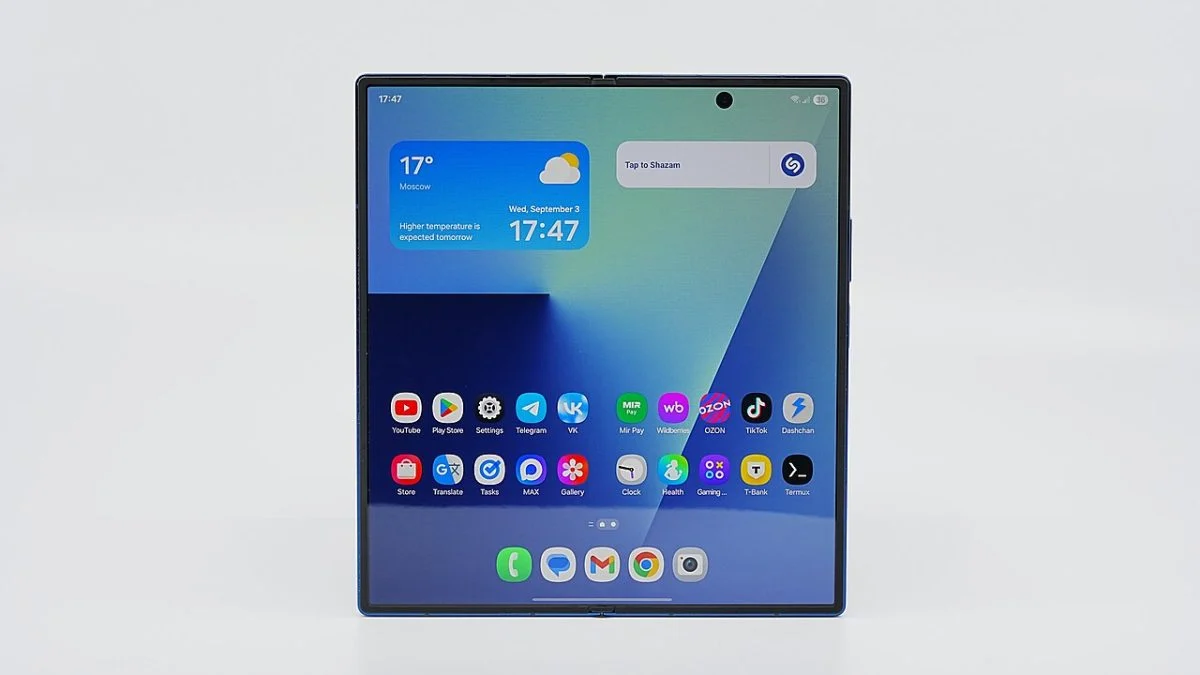 Samsung Galaxy Z Fold main screen unfolded